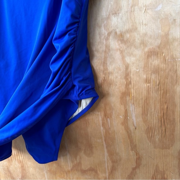 Swimsuits for All Blue V-Neck Ruched Skirted Swimsuit Blue - Picture 5 of 13